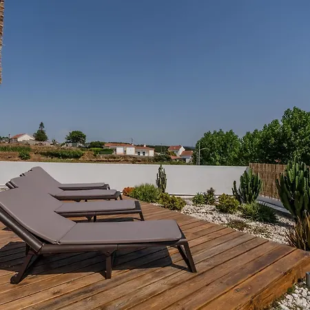 Sunrise - Retreat With Pool By