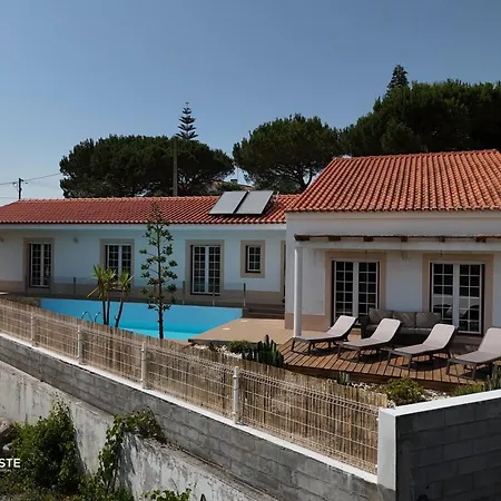 Sunrise - Retreat With Pool By Villa